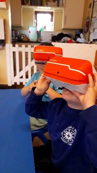 Nursery have been exoring the world of dinosaurs using VR. What a roaring success!